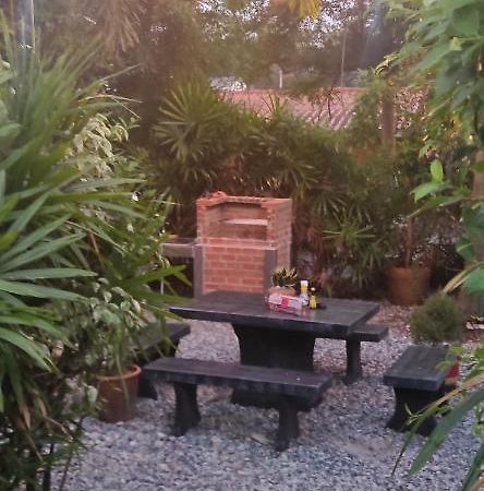 Daisy'S 2 Bedroom Family Home For Up To 5 Guests With Garden & Bbq Koh Samet Ngoại thất bức ảnh